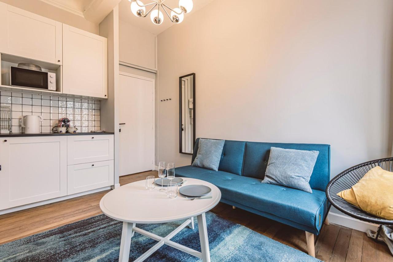 Le Mediterraneen, Face A La Cathedrale - 2D Apartment Reims Exterior photo